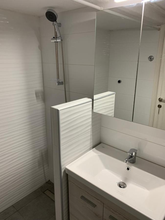 Apartment 30M From The Sea Tesalonika Bagian luar foto